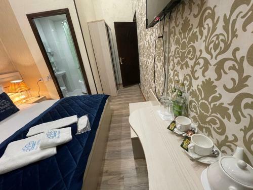 Ipak Hotel