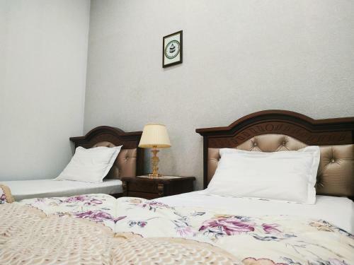 Hostal Happy House Hotel