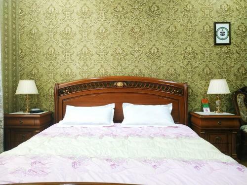 Hostal Happy House Hotel