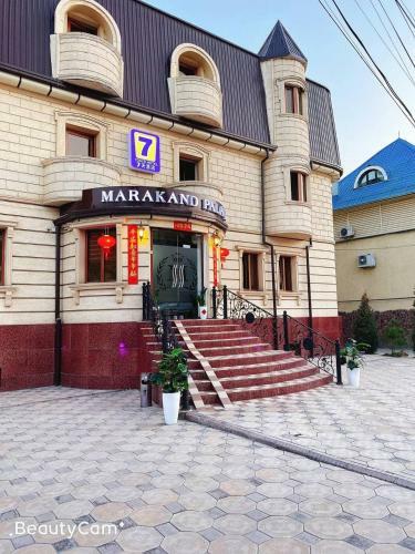 Bed & Breakfast 7 Days Hotel