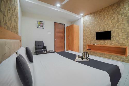 Townhouse Oak Hotel Gaurav Pride