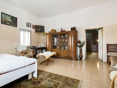 Yara Home