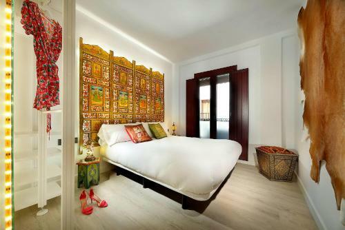 Art Chapiz Apartments