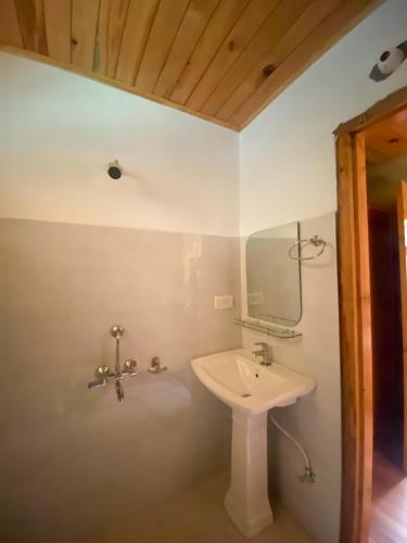 Bed & Breakfast Lost Cafe & Stays