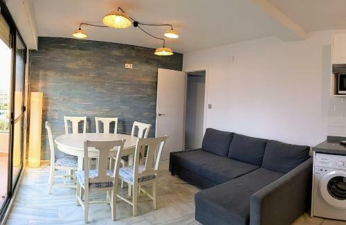 Apartamento Salobre�a - Primera L�nea de Playa Junto Al Paseo Mar�timo