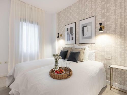 Central Stylish And Elegant 1 & 2 Br Apartments I