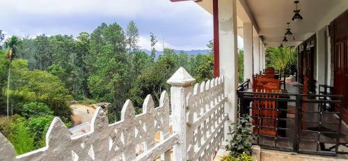 Hostal Rustle Hill Panorama Inn
