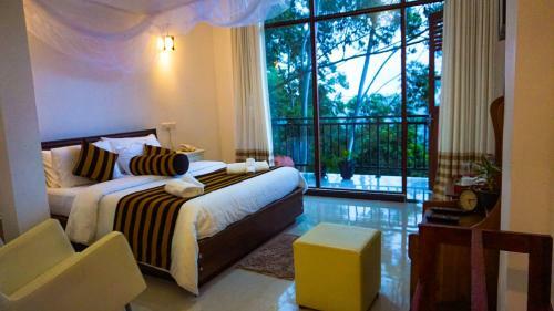 Hostal Shining Green View