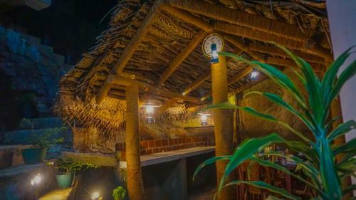 Hostal Shining Green View