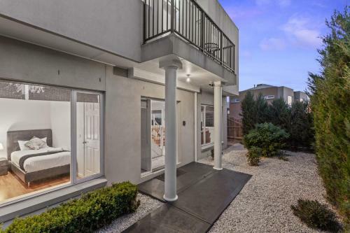 Serviced Houses Gowanbrae