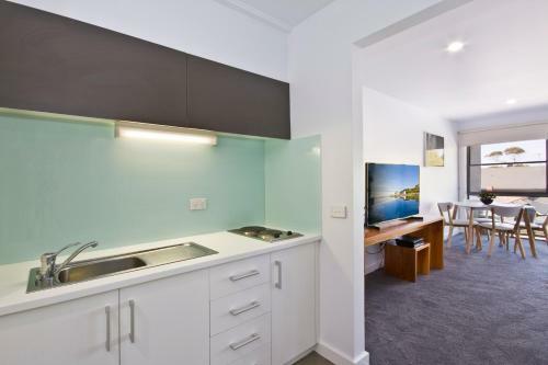 Aparthotel Lorne Bay View