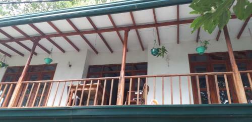 Ella Nature Nest