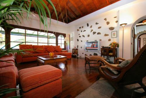 Luxe Villa Haria Private Indoor Pool By Pvl
