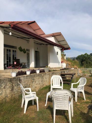 Little White Cottage - Ella