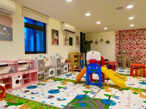 Flower's Home