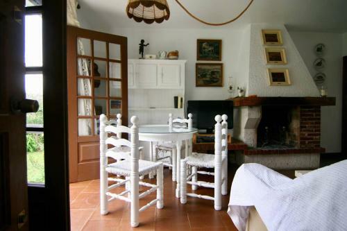 Apartamento Casa de Rilo ,para 6/8 En La Playa de Nerga