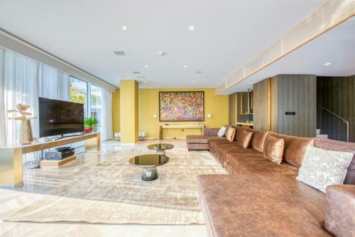 Maison Privee - Five Palm Villa