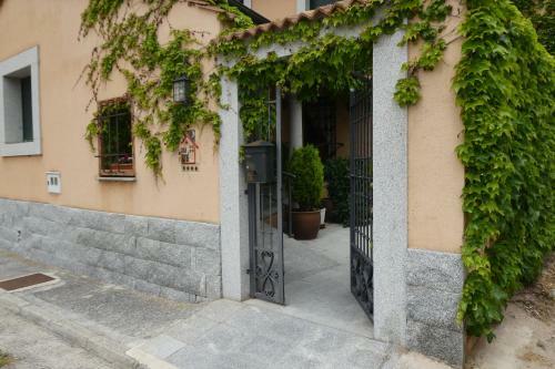 Casa Del Portal�n