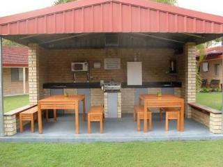 Yamba Motor Inn