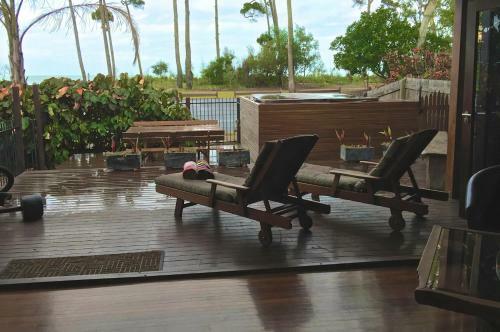 Beachside Cottage