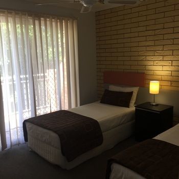 Beachside Motor Inn