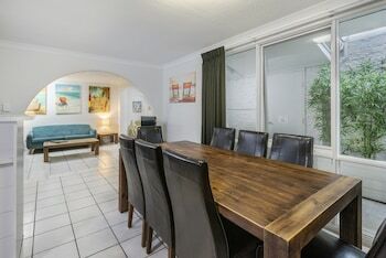 The Beach Motel Hervey Bay