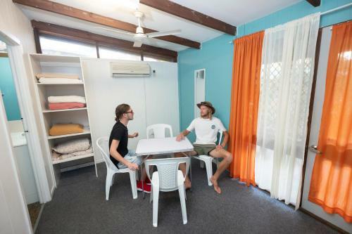 Albergue Colonial Village & Tours