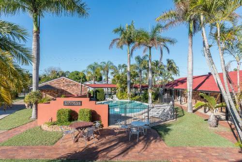 Hotel Hervey Bay Colonial Lodge