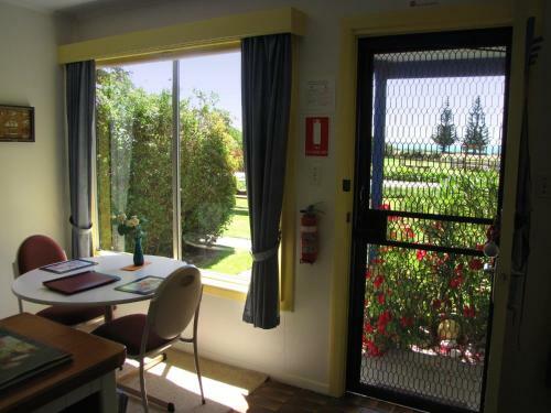 Naracoopa Holiday Cottages
