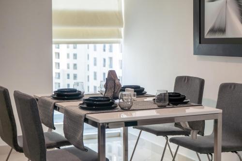 Apartamento Continental Tower, Dubai Marina - Luton Vacation Homes