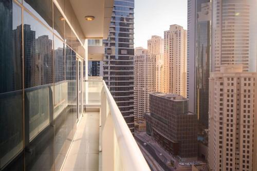 Apartamento Continental Tower, Dubai Marina - Luton Vacation Homes