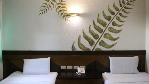 Country Village Hotel