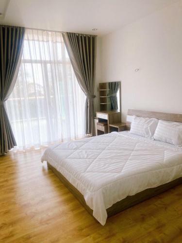 Apartamento C?n H? Bi?n Ocean Vista M?i N� 3 Ph�ng Ng?