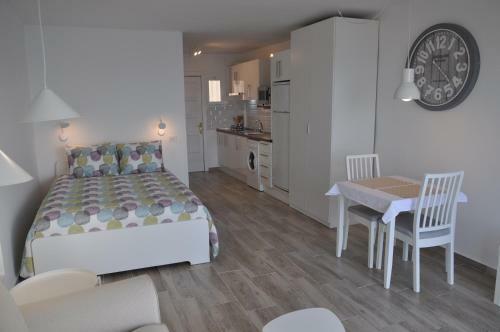 Apartamento Bright Studio By The Sea