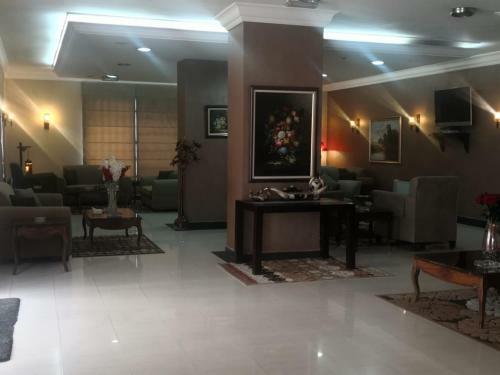 Orient House Hotel Suites & Apartments