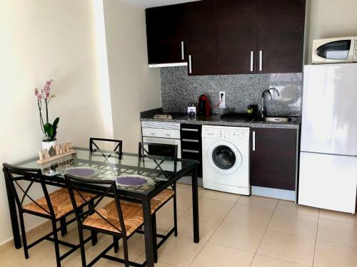 Apartamento Con Terraza En La Magalona