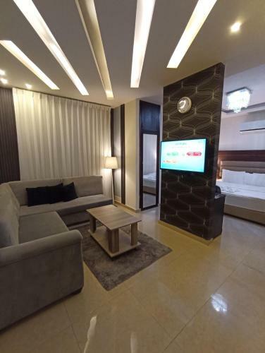 Alqimah Hotel
