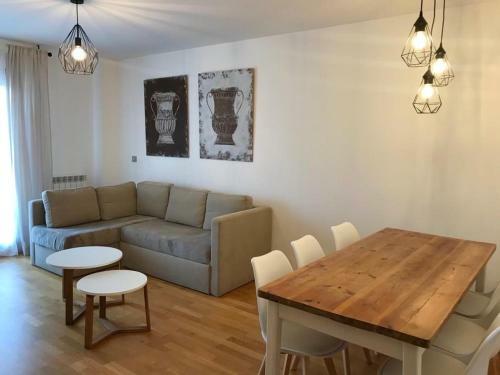 Apartamento Vista Pe�a Oroel