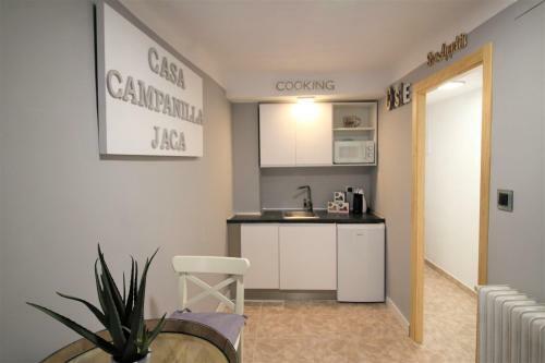 Hostal Casa Campanilla Jaca