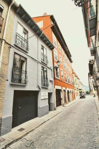 Hostal Casa Campanilla Jaca