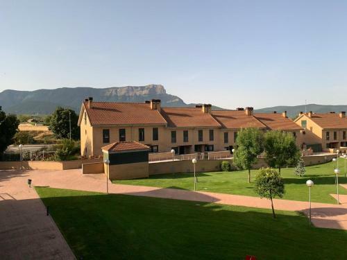 Apartamento Los Ma�os de Oroel