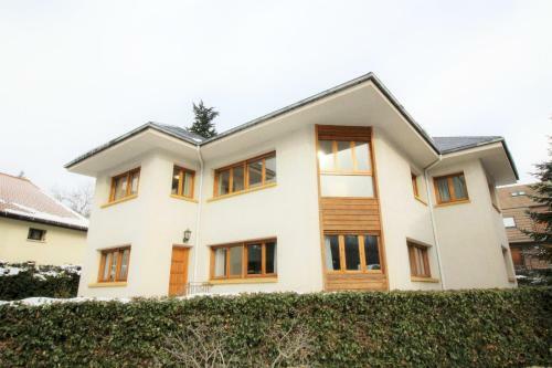 Villa San Lure Jaca