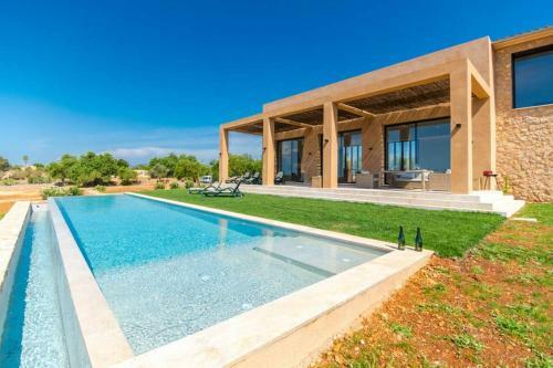 Villa Can Berrub�