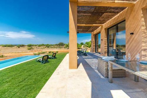 Villa Can Berrub�