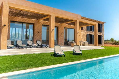 Villa Can Berrub�