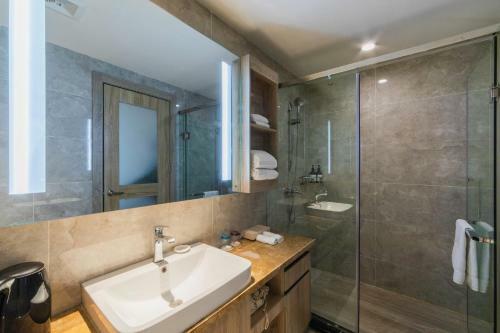 Roy Queen Hotel Chongqing