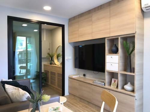 Apartamento Glory Sukhumvit -asoke- Prompong- Bts- Mrt