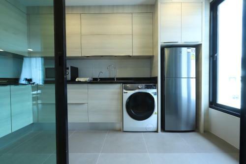 Apartamento Glory Sukhumvit -asoke- Prompong- Bts- Mrt