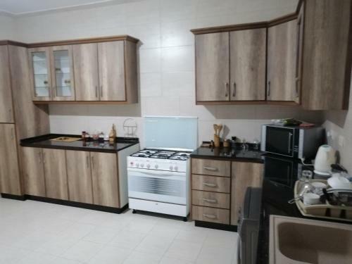 Apartamento Luxurious And Spacious 3 Bedrooms In Madaba, Jordan