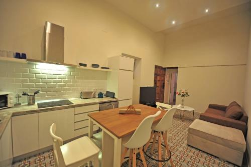 Apartamento Los Corceles Casa Palacio